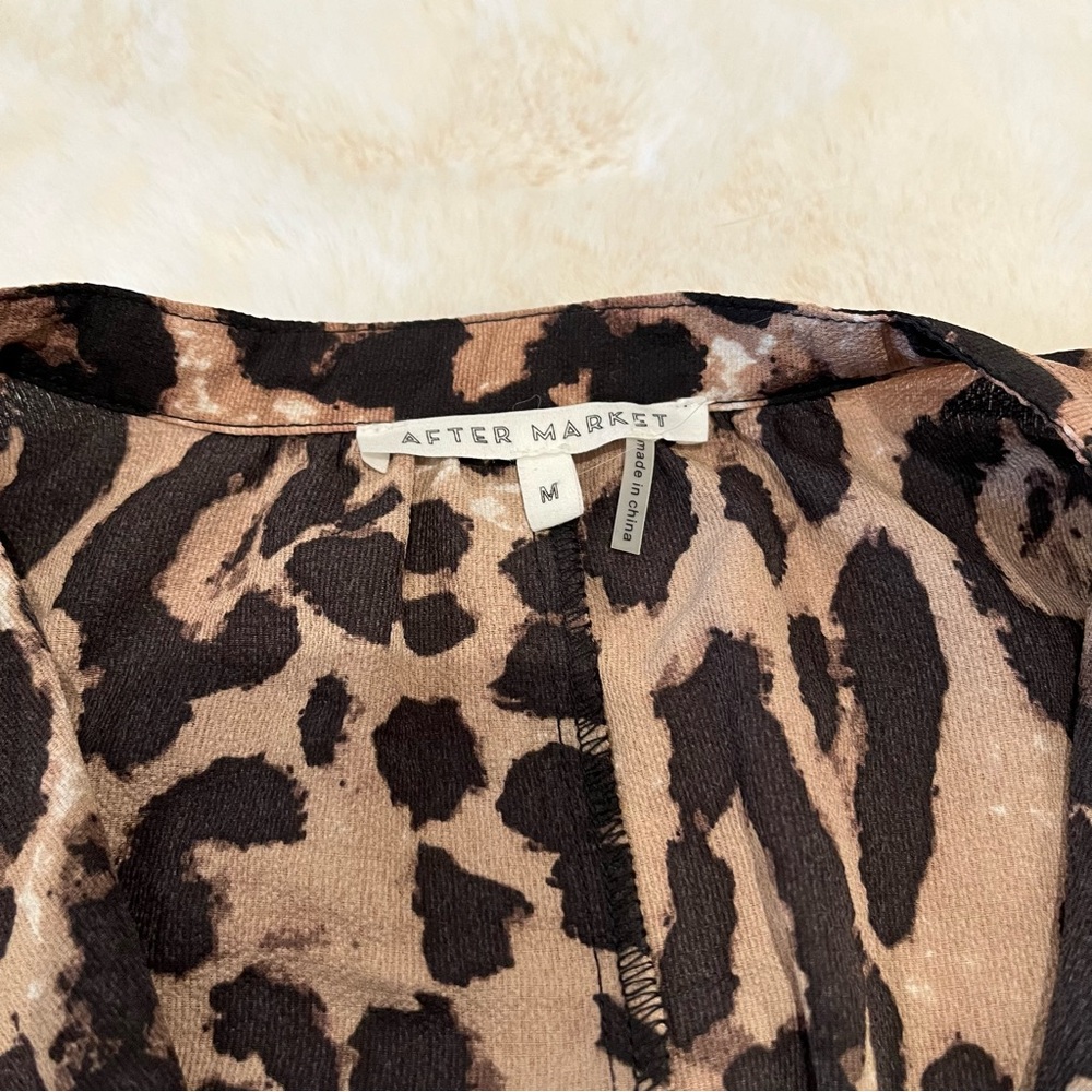 Leopard Print Tunic Blouse Size M - Picture 4 of 7